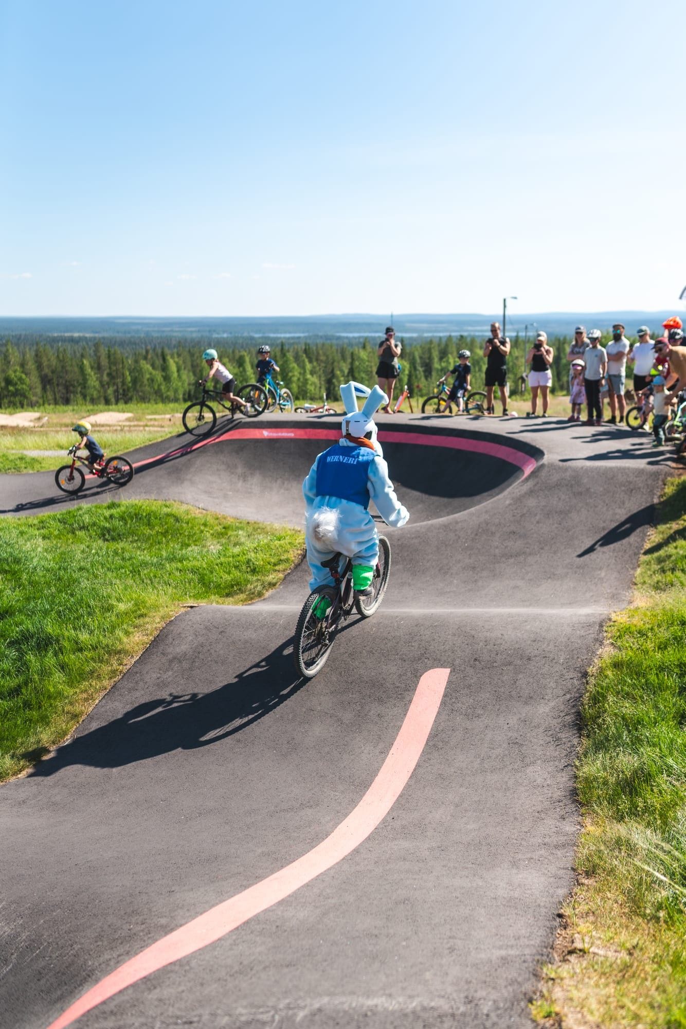 Biker on the over 150-metre Ylläs pump track